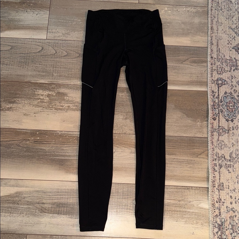 Lululemon Black Mid-Waist Athletic Leggings